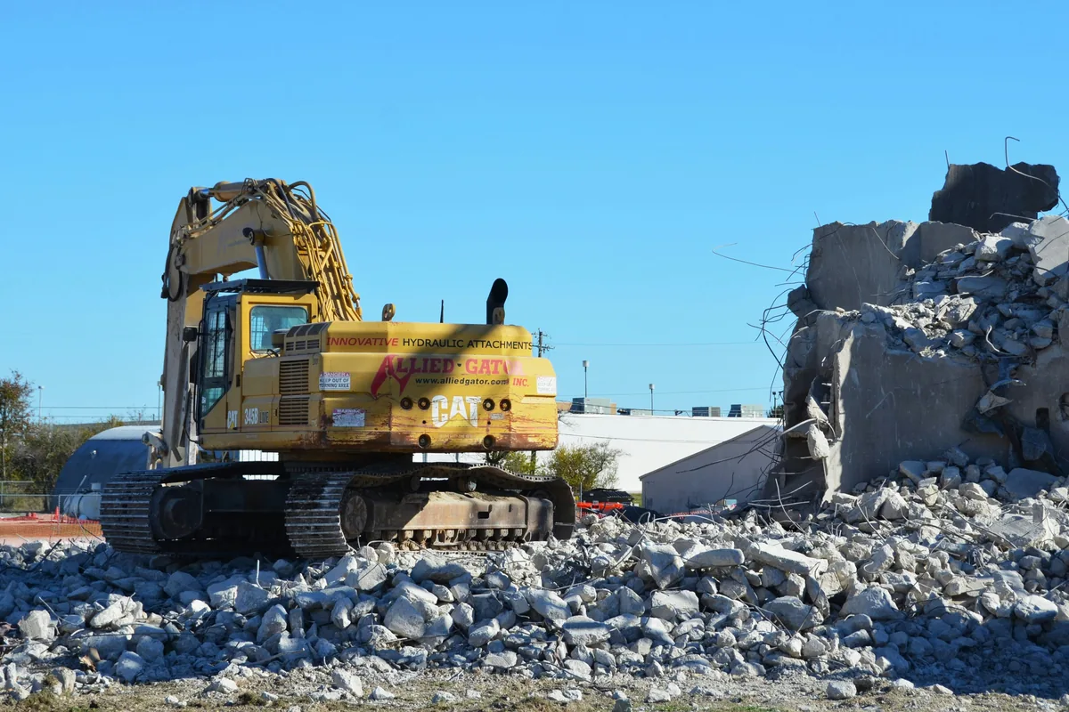 Concrete demolition and replacement in Victoria TX