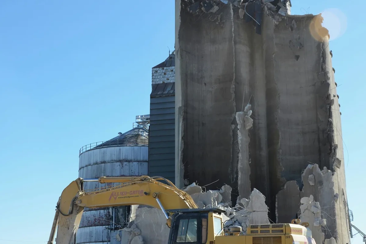 Concrete demolition and replacement service in Victoria TX