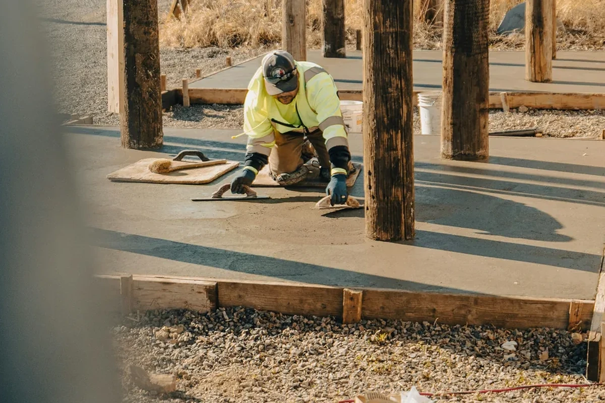 Concrete sidewalk and walkway service in Victoria TX